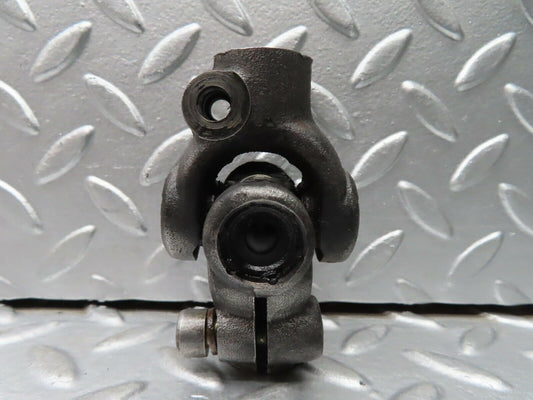20933 Mercedes-Benz W114 250CE Coupe Steering Column Joint
