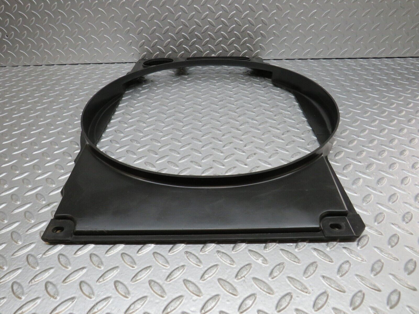 35454 Mercedes-Benz R107 280SL Coupe Radiator Fan Shroud Cover 1075050555