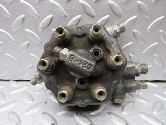 W123 fuel distributor used OEM