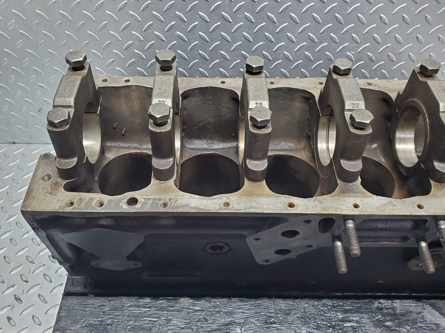 44551 Mercedes-Benz W123 280E Engine Block M110.988