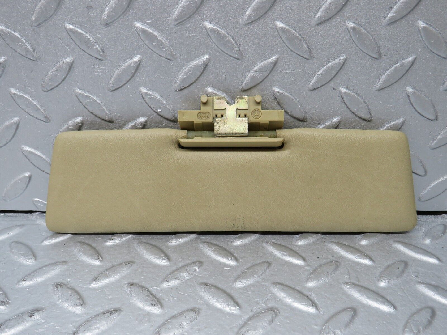 36875 Mercedes-Benz C126 420SEC Coupe Middle Sun Visor Beige