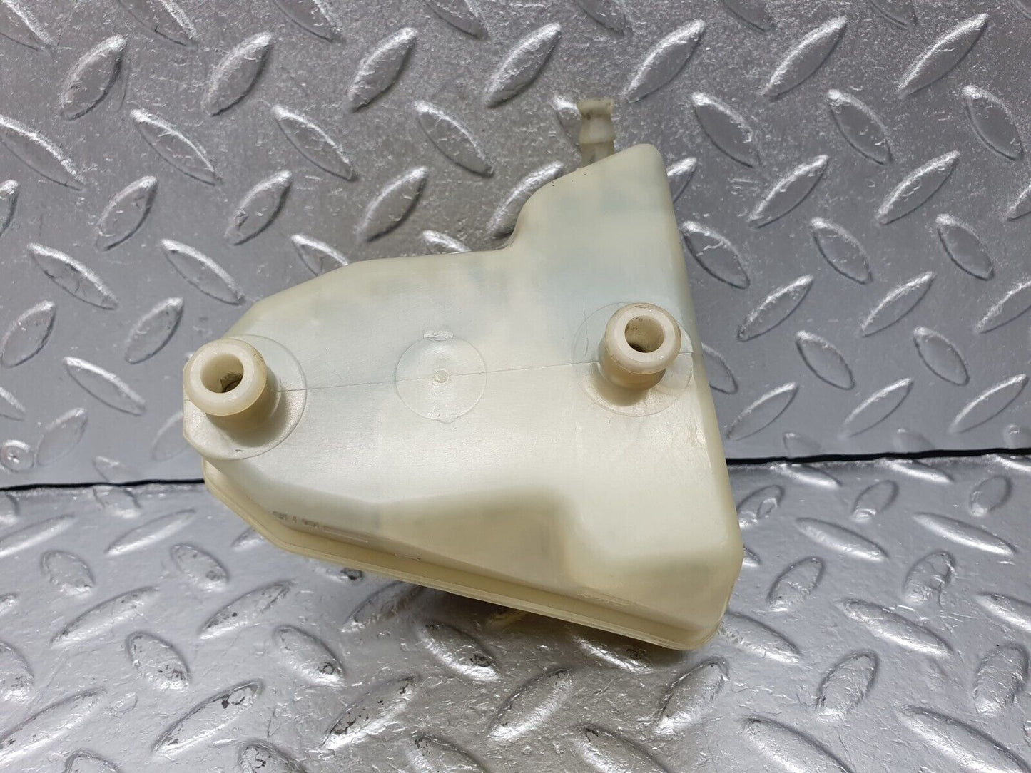 40728 Mercedes-Benz W123 300D Brake Fluid Reservoir Tank DBA