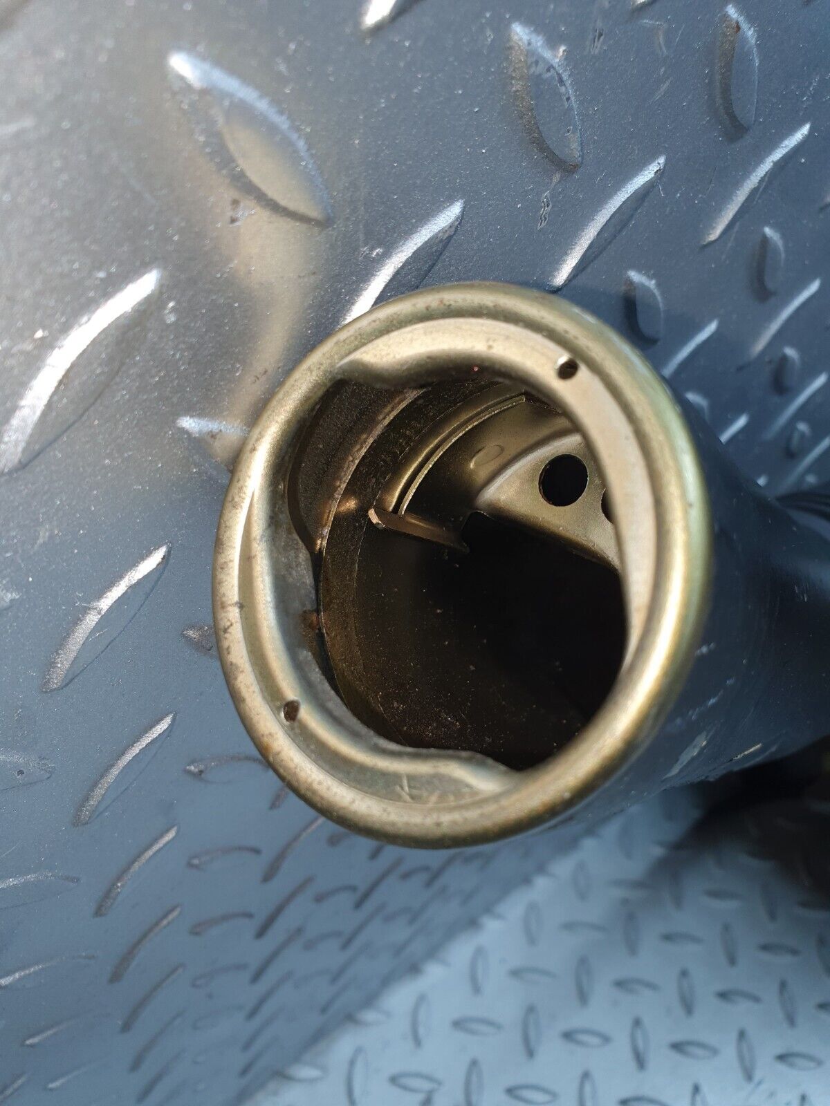 40843 Mercedes-Benz W123 300D Fuel Tank