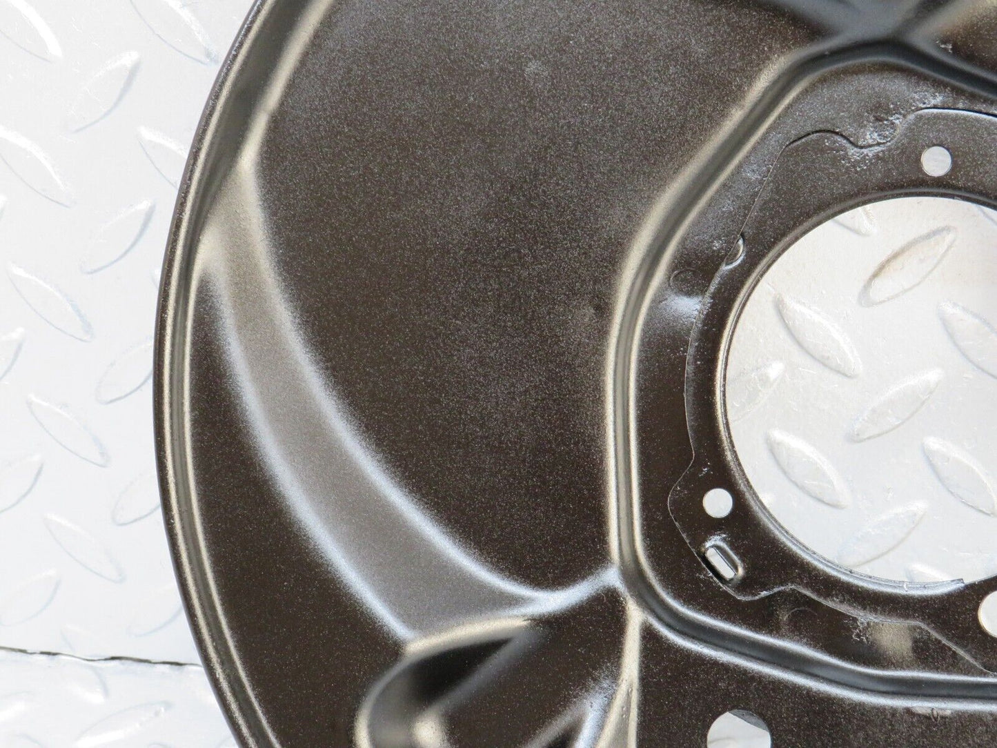 36785 Mercedes-Benz W201 190E Rear Brake Disc Protection Plate