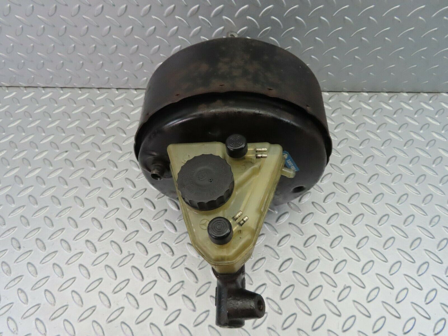 7480 Mercedes-Benz W116 450SE Brake Booster With Master Cylinder