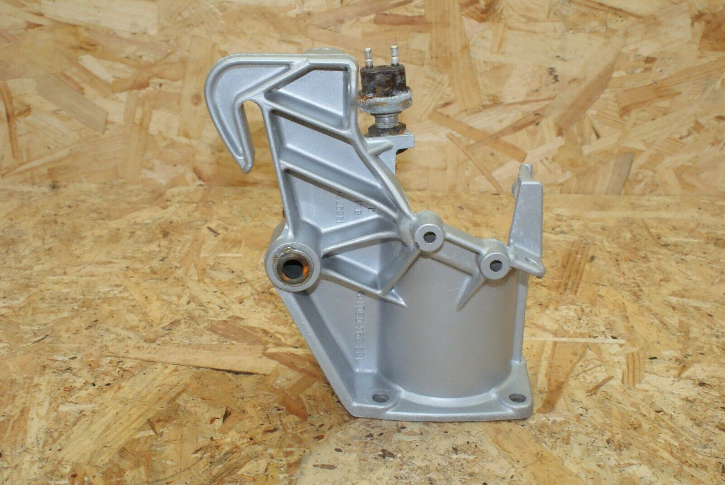 2408 Mercedes-Benz W123 280E Brake Pedal Bearing Bracket 1232940501