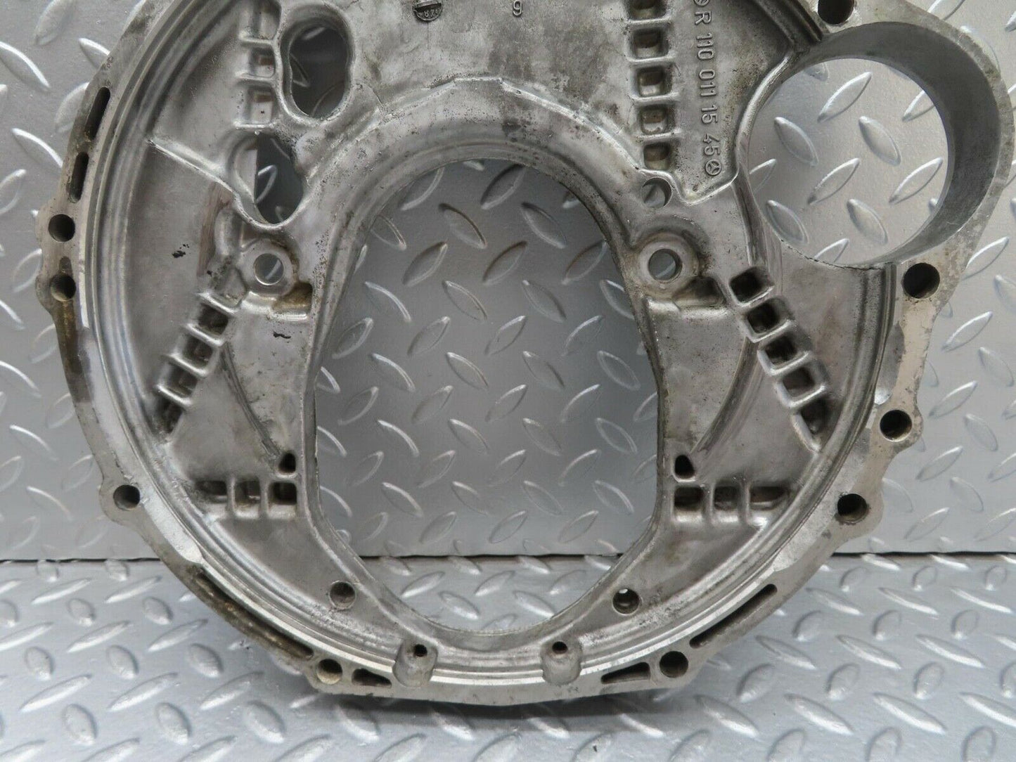16018 Mercedes-Benz W123 280E Gearbox Flange 1100111545