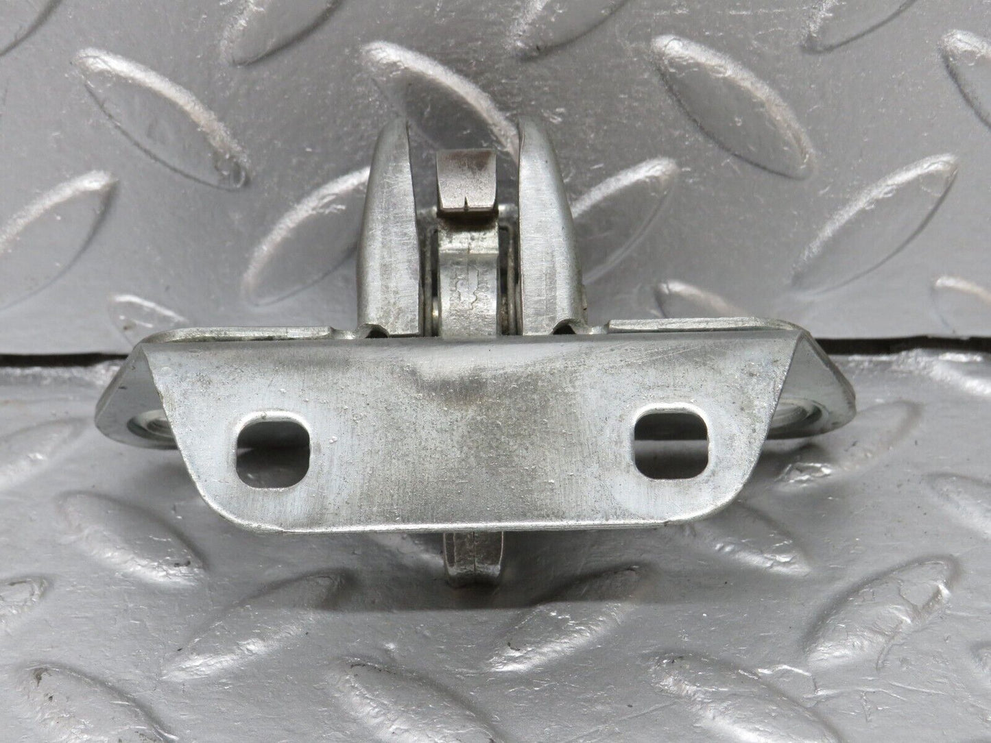 40290 Mercedes-Benz W110 230 Trunk Lock Latch