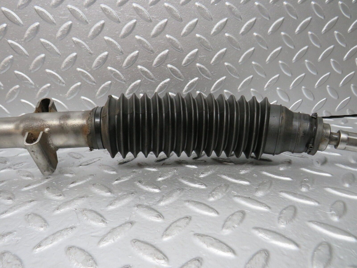 30172 Porsche 924 Steering Rack