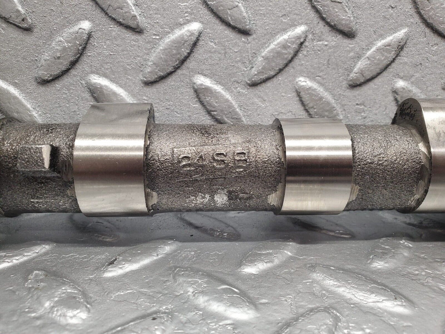 46325 Mercedes-Benz W123 300D Camshaft OM617