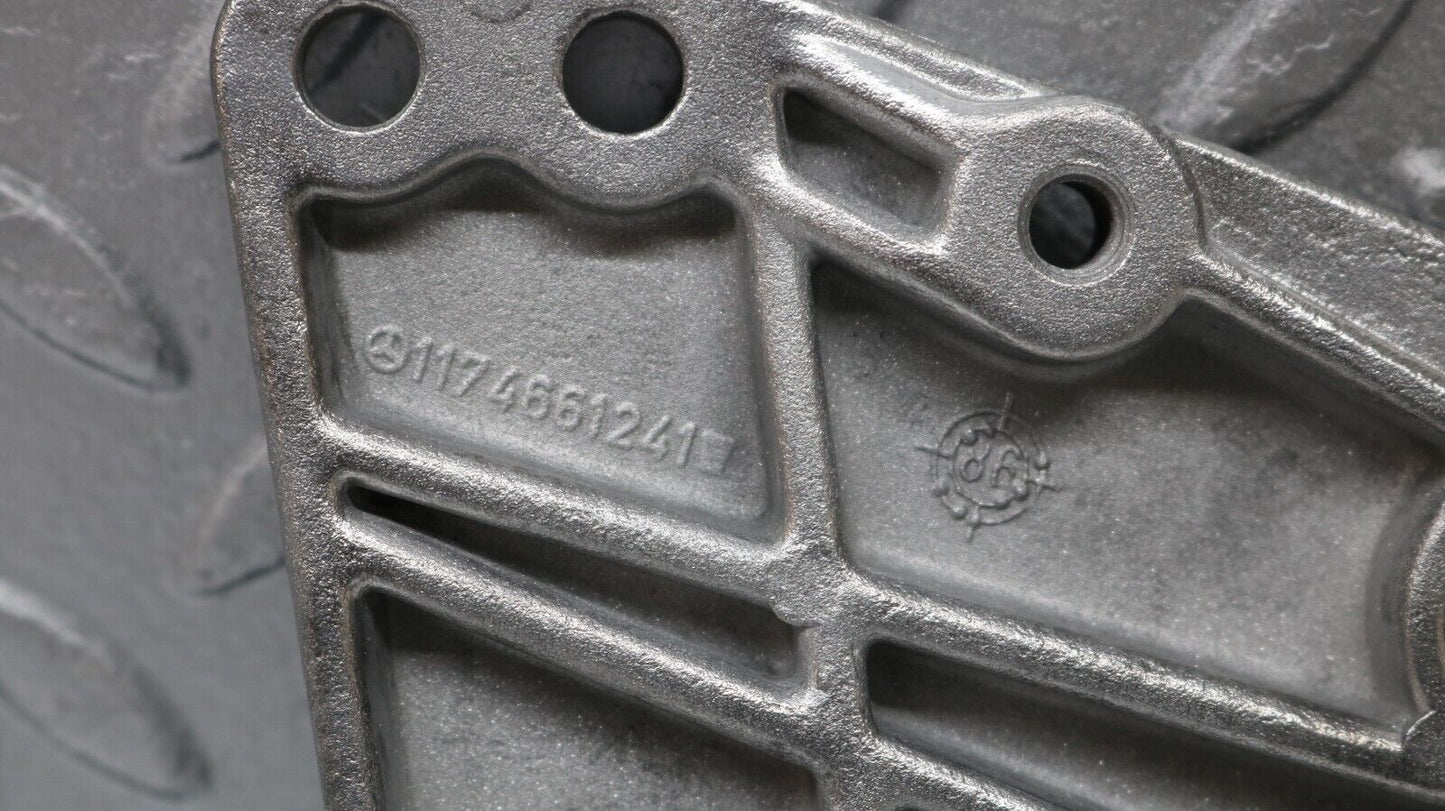 37251 Mercedes-Benz C126 420SEC Coupe Power Steering Pump Bracket 1174661241