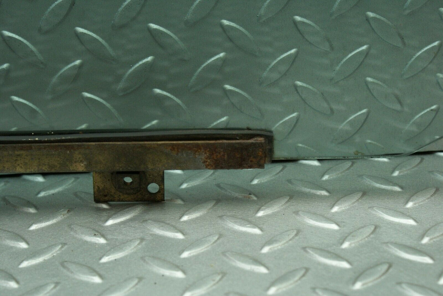 2561 Mercedes-Benz W116 350SE Front Left Door Glass