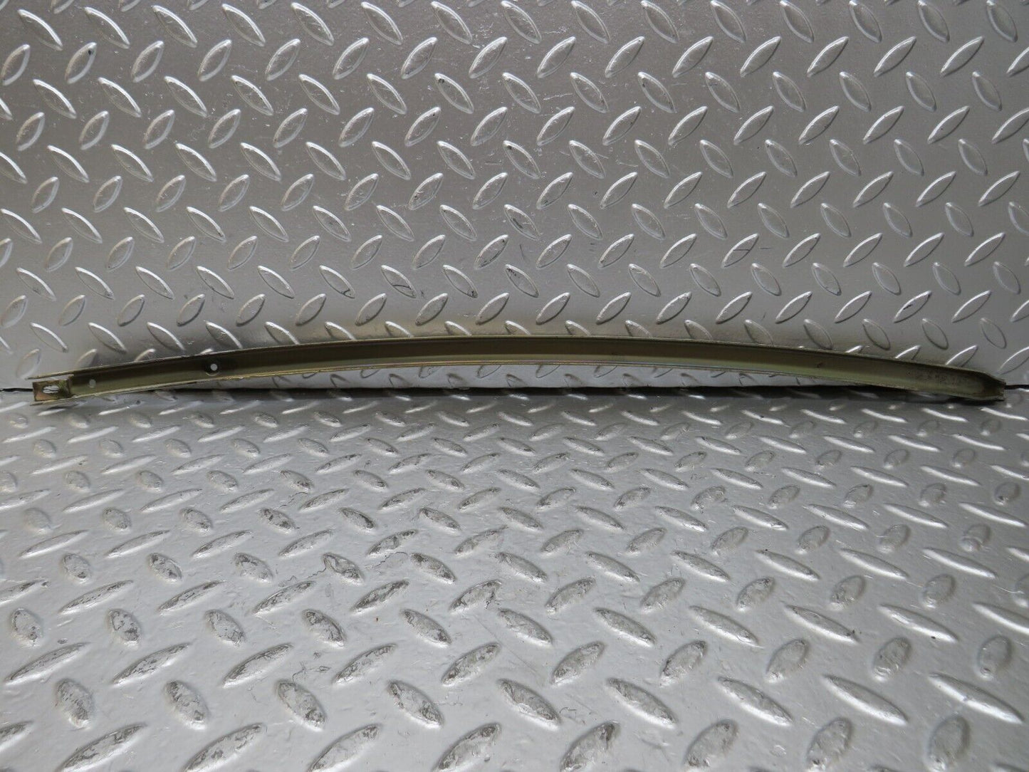26128 Mercedes-Benz W116 450SE Front Right Window Channel