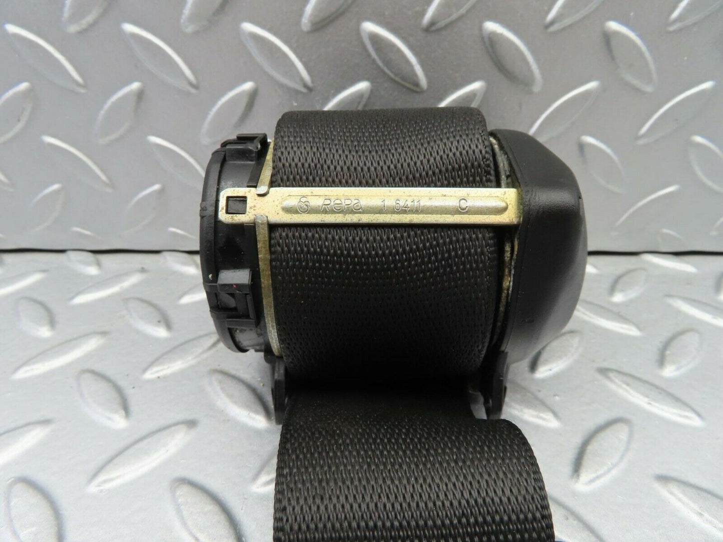 6739 Mercedes-Benz S124 E220 Wagon Seat Belt For Third Row Seat 1248602885