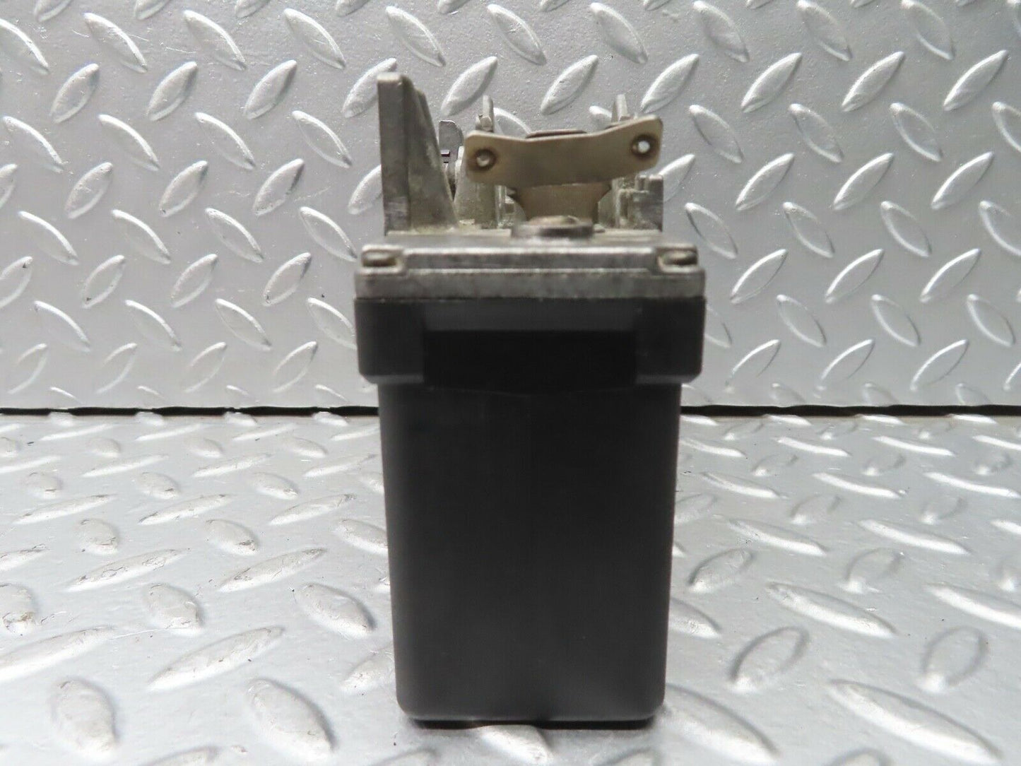 21555 Mercedes-Benz W126 300SE Abs Control Unit Bosch 0055452132