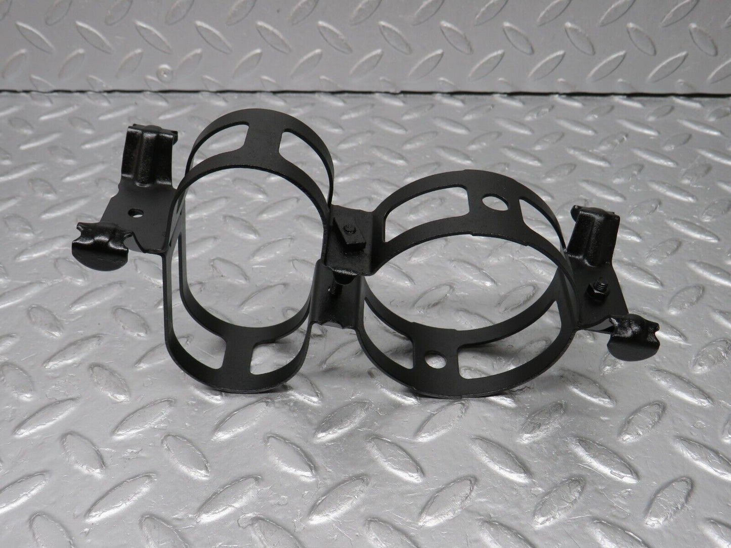 38006 Mercedes-Benz A124 320E Cabriolet Fuel Pump Fuel Filter Bracket