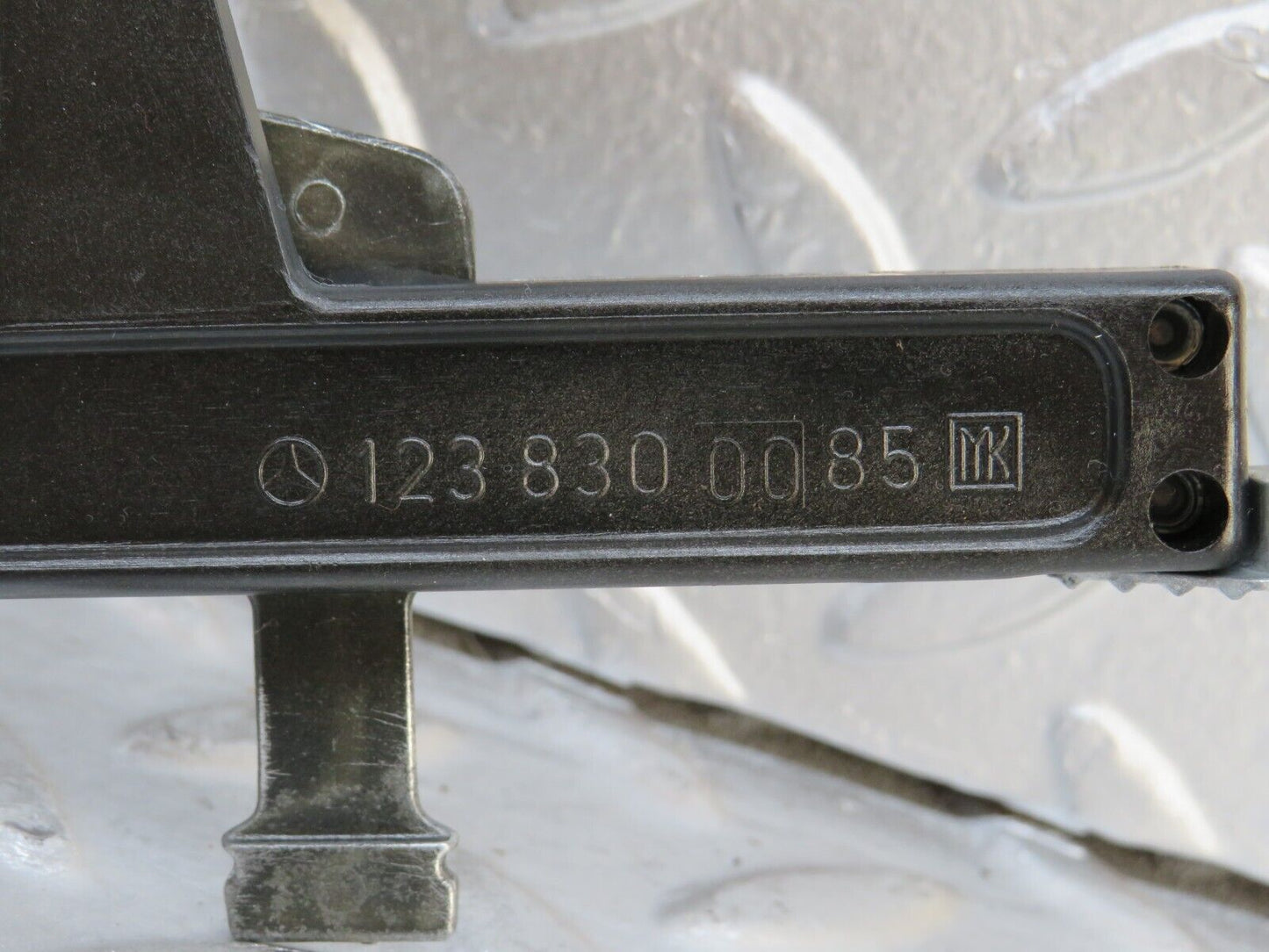26918 Mercedes-Benz W123 240D Heater Control Switch 1238300085