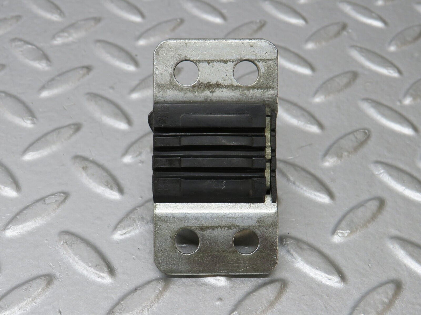 36129 Mercedes-Benz W126 420SE Door Lock Latch Right Side
