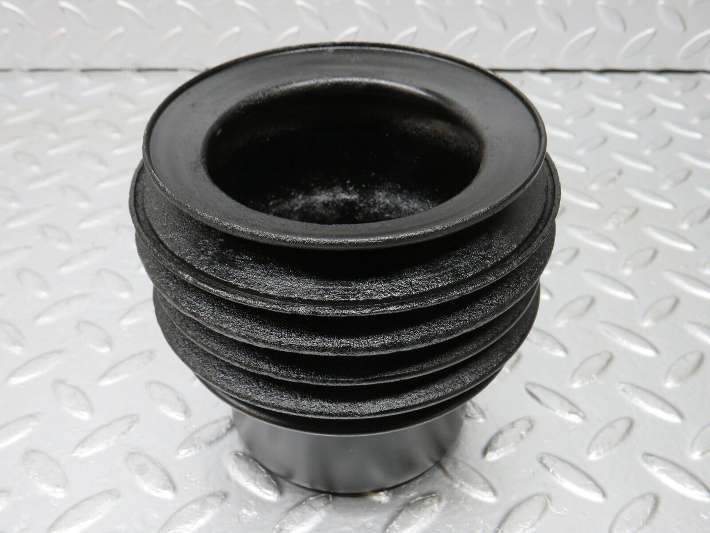 32986 Mercedes-Benz C107 R107 350 V8 Crankshaft Pulley