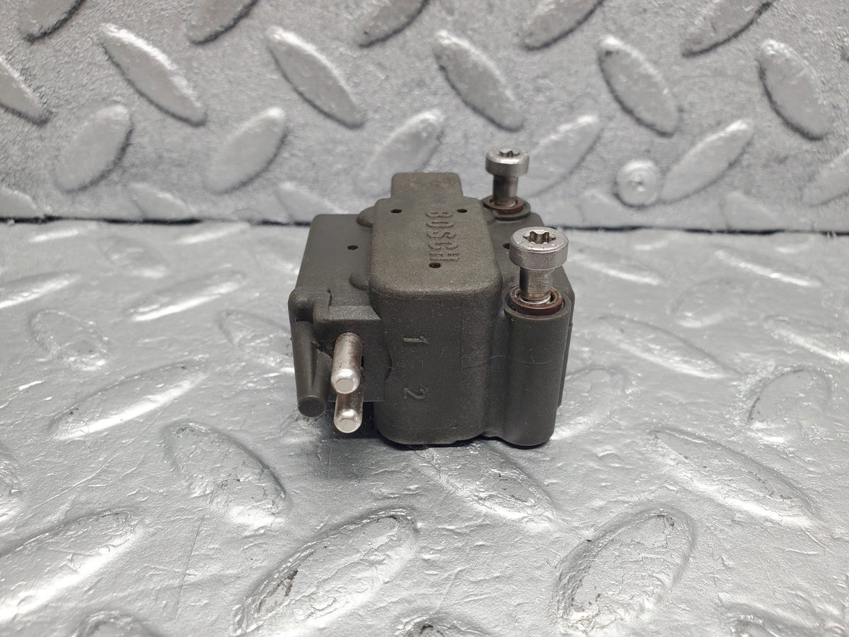W201 Baby Benz fuel pressure regulator used OEM