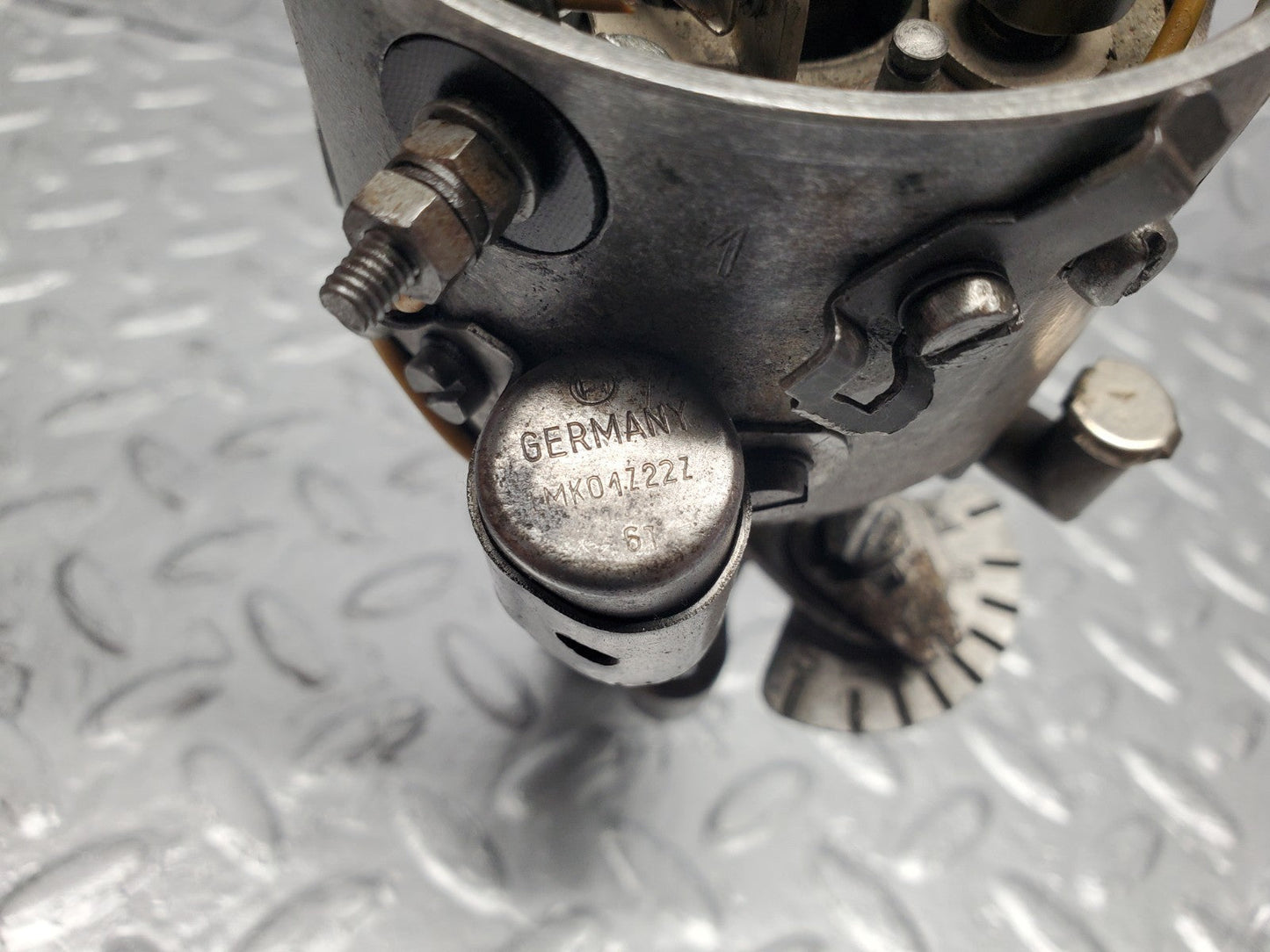 W112 ignition distributor used OEM