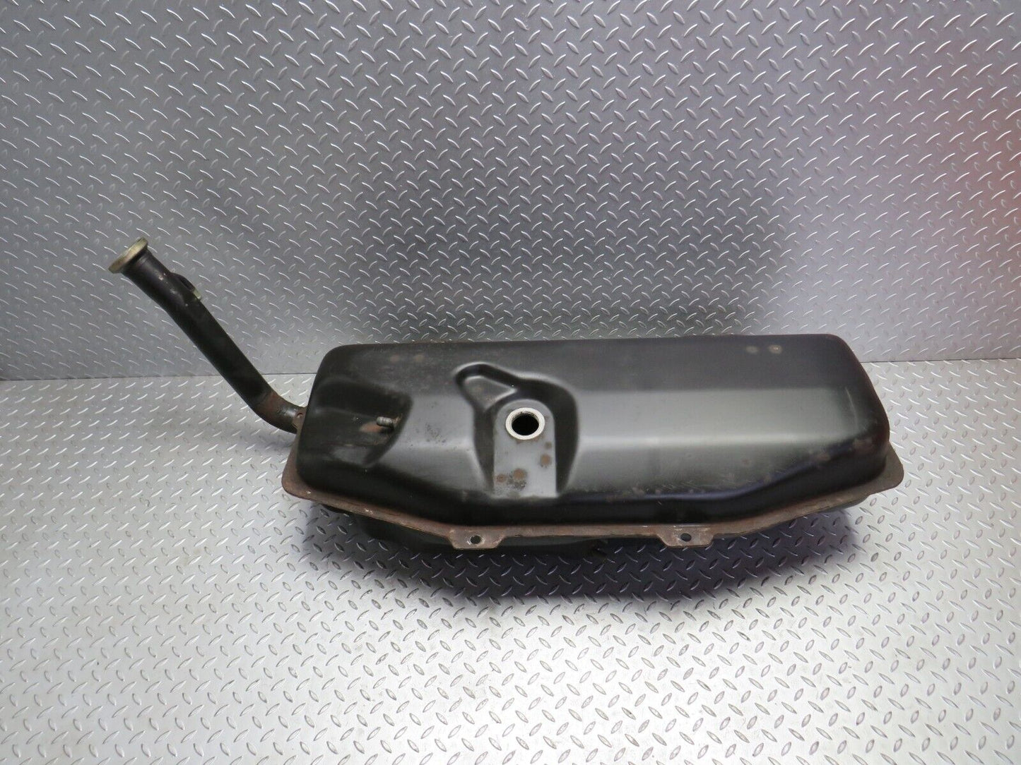 31913 Mercedes-Benz S124 220TE Wagon Fuel Tank