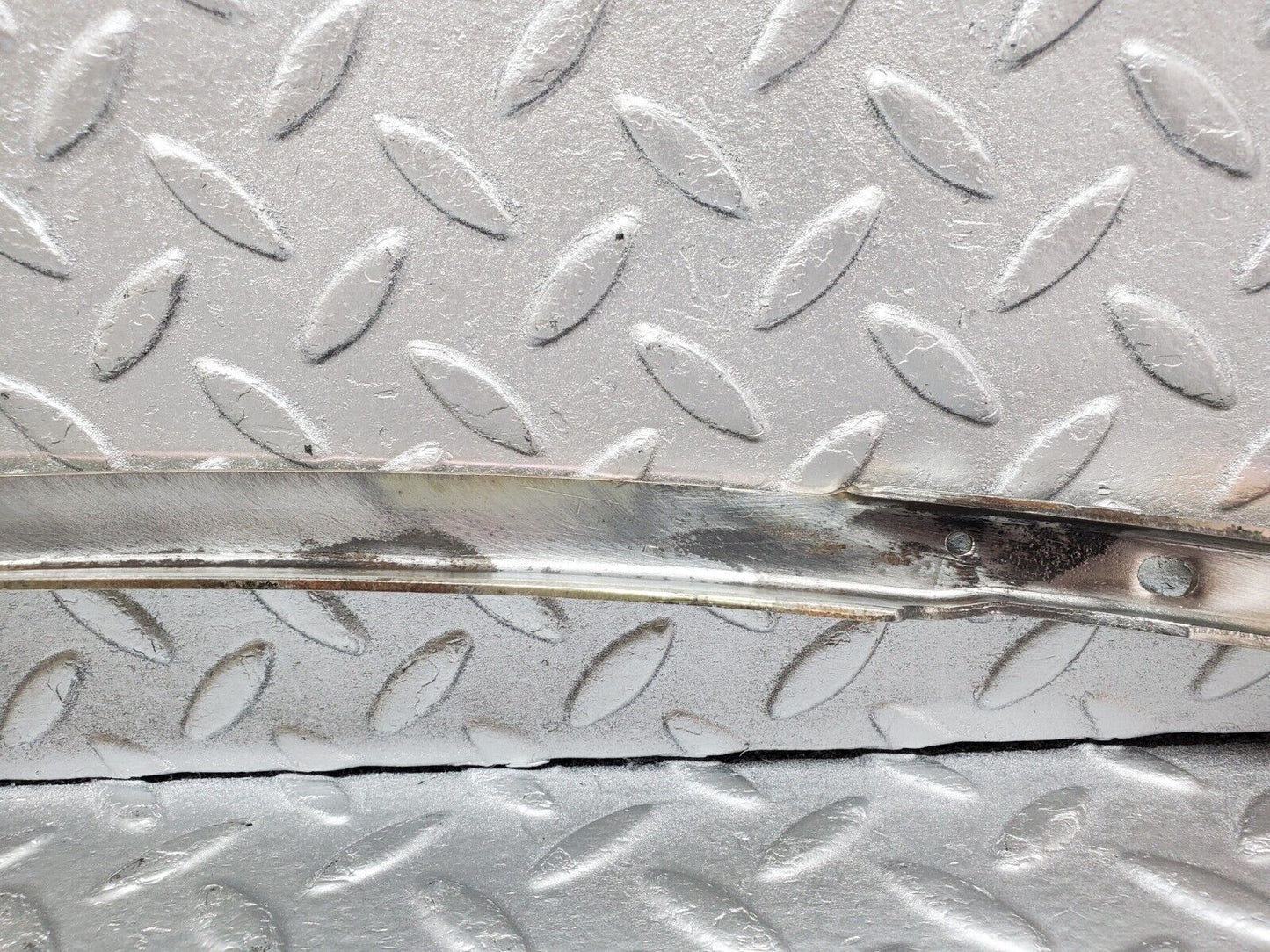 45242 Mercedes-Benz R129 300SL Coupe Left Door Front Window Channel