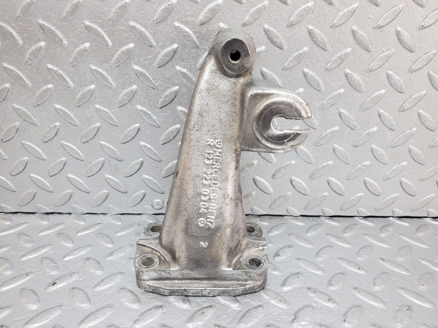 44398 Mercedes-Benz W123 280E Engine Mount Bracket Right Side 1232230304
