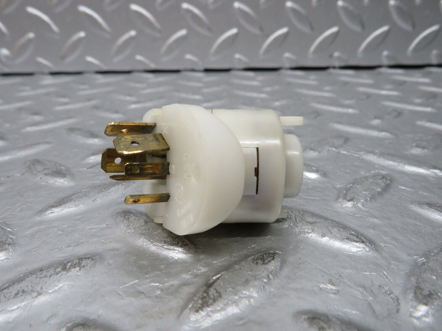 30053 Porsche 924 Ignition Switch