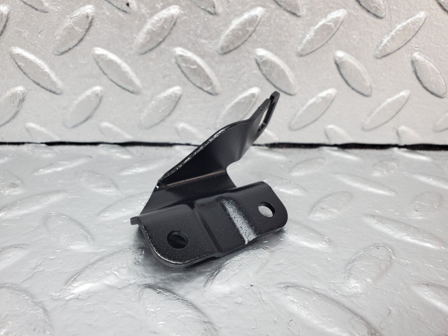 45238 Mercedes-Benz R129 300SL Coupe Accelerator Cable Bracket Holder