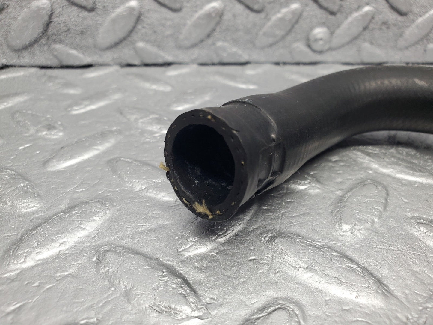 W126 Coupe radiator hose pipe used OEM