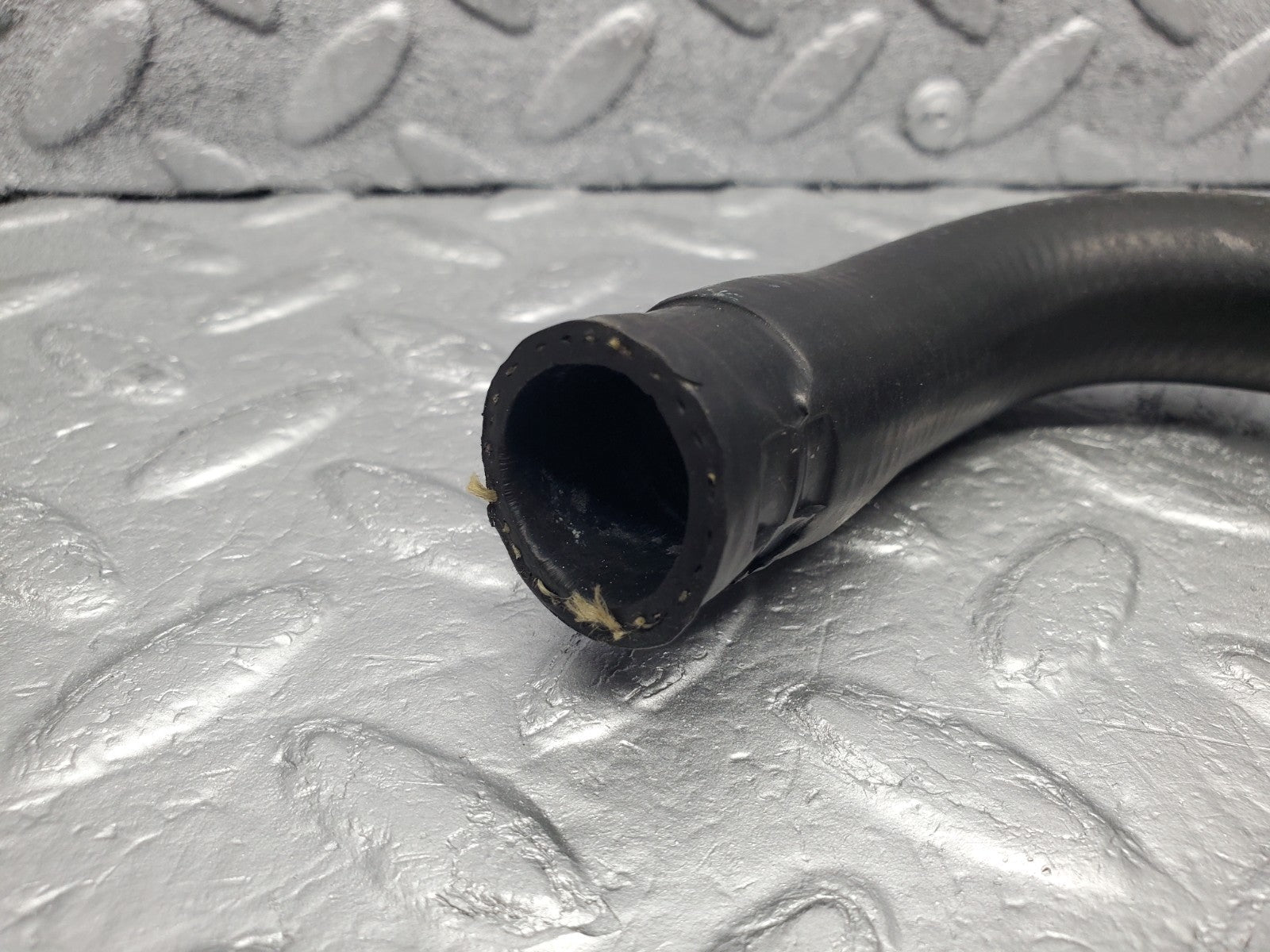 W126 Coupe radiator hose pipe used OEM
