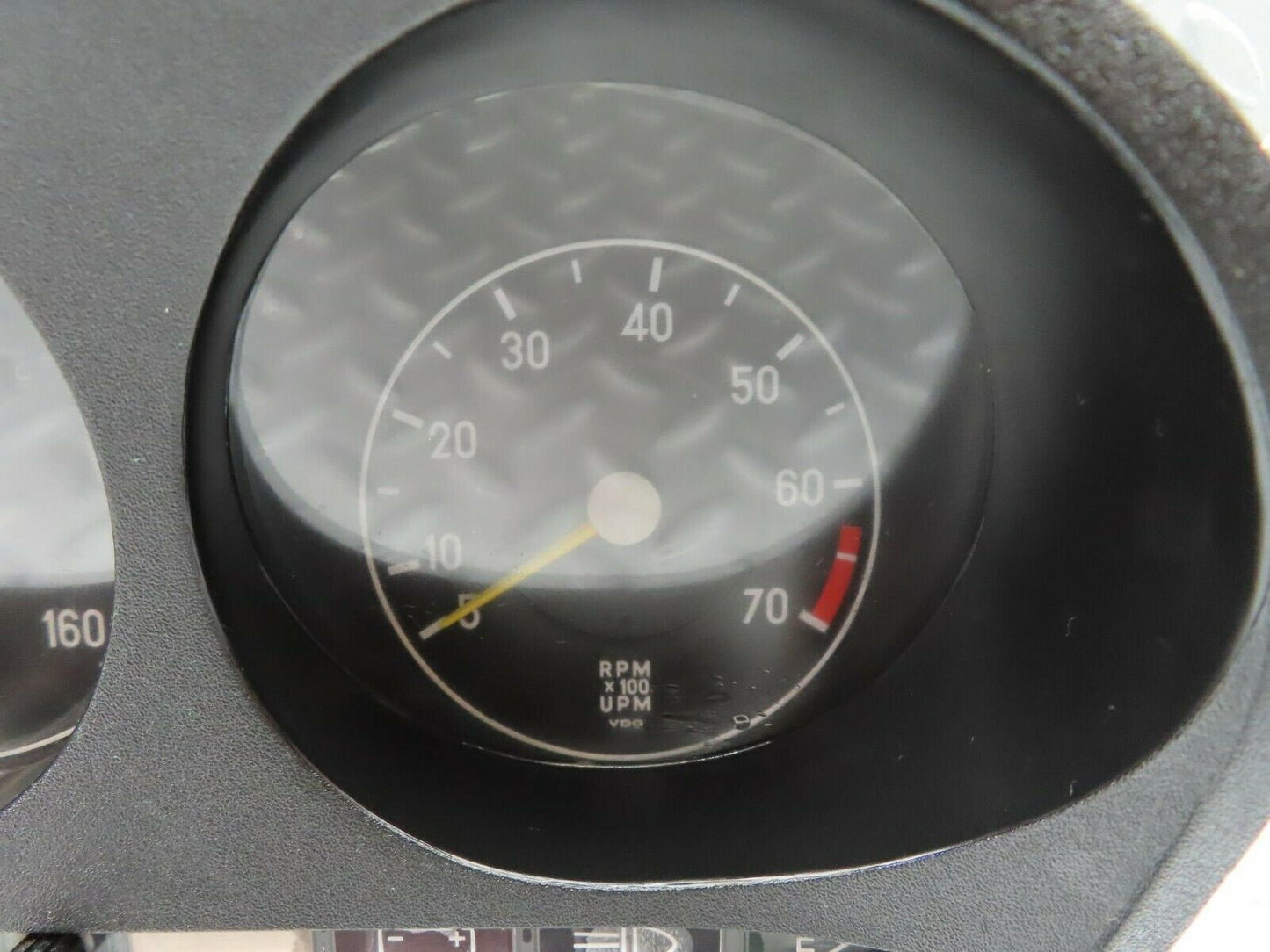 6921 Mercedes-Benz C107 350SLC Coupe Instrument Cluster 1075421001