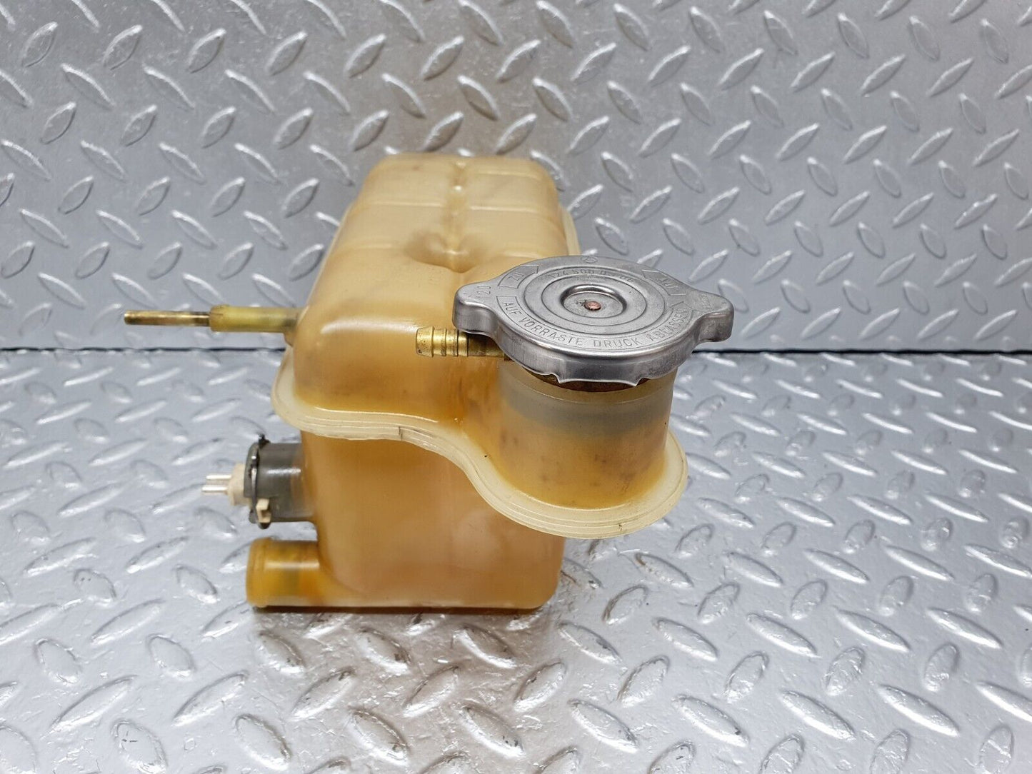 41618 Mercedes-Benz W124 200E Coolant Reservoir Tank 1245000649 1245000306