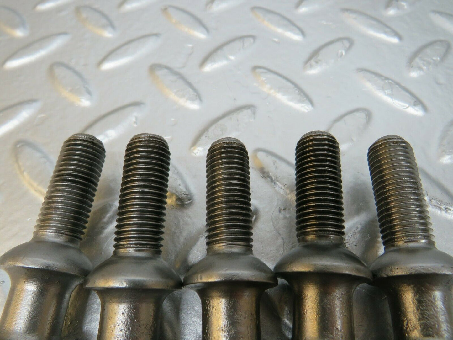 24575 Mercedes-Benz 5x Alloy Wheel Lug Bolt M12x1.5