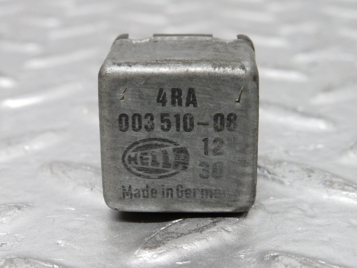 29977 Porsche 924 Multi Purpose Relay Hella 00351008