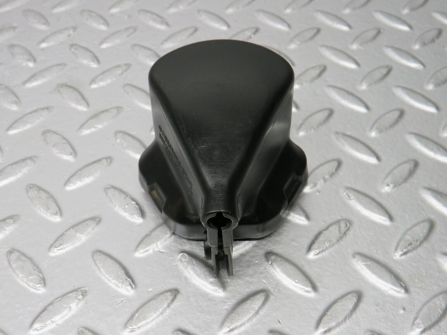 31625 Mercedes-Benz W201 190LE 1.8L Ignition Coil Cover Cap 0001582285