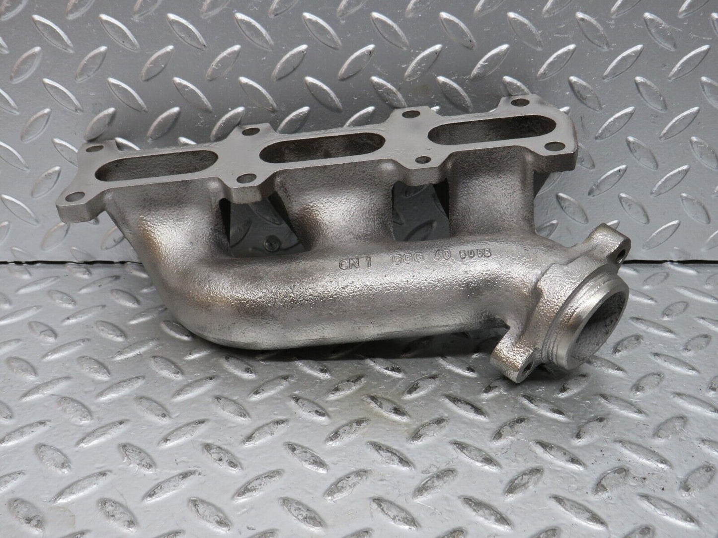 27680 Mercedes-Benz S124 300TE Wagon Exhaust Manifold Cylinder 4-6 6061420802