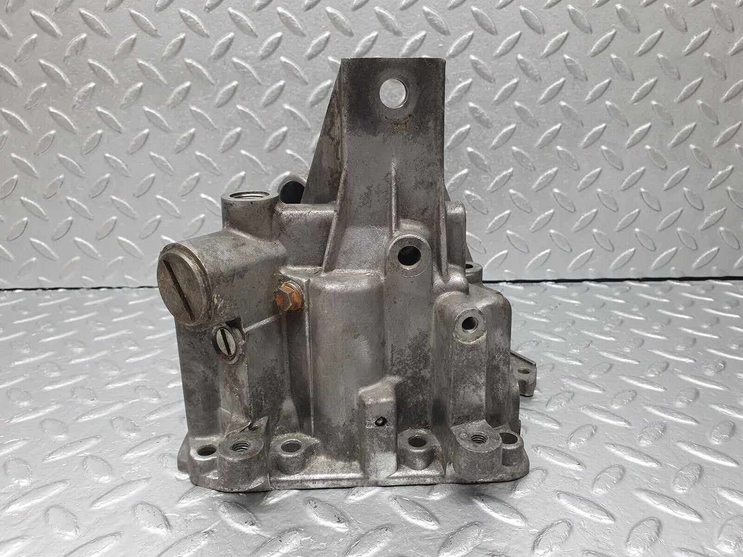 41320 Mercedes-Benz W123 300D Automatic Gearbox Rear Housing 722.118 1152709311