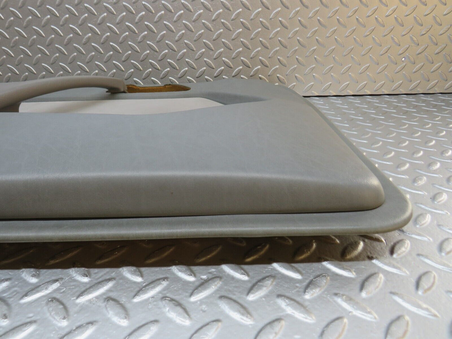 32340 Mercedes-Benz S124 300TE Wagon Front Left Door Card Grey