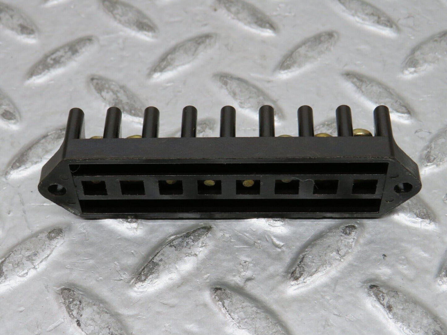 28492 Mercedes-Benz S123 240D Wagon Cable Wire Connector