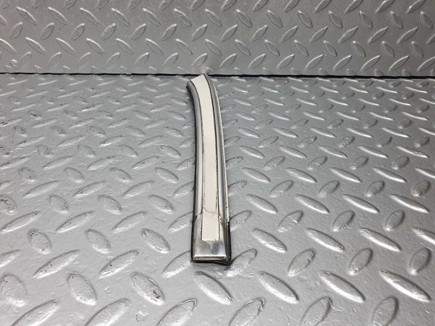 40750 Mercedes-Benz W123 300D C Pillar Exterior Trim Left Side 1236902780
