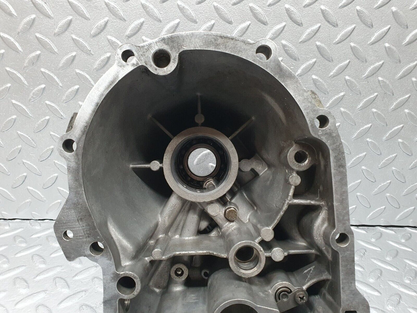 41320 Mercedes-Benz W123 300D Automatic Gearbox Rear Housing 722.118 1152709311
