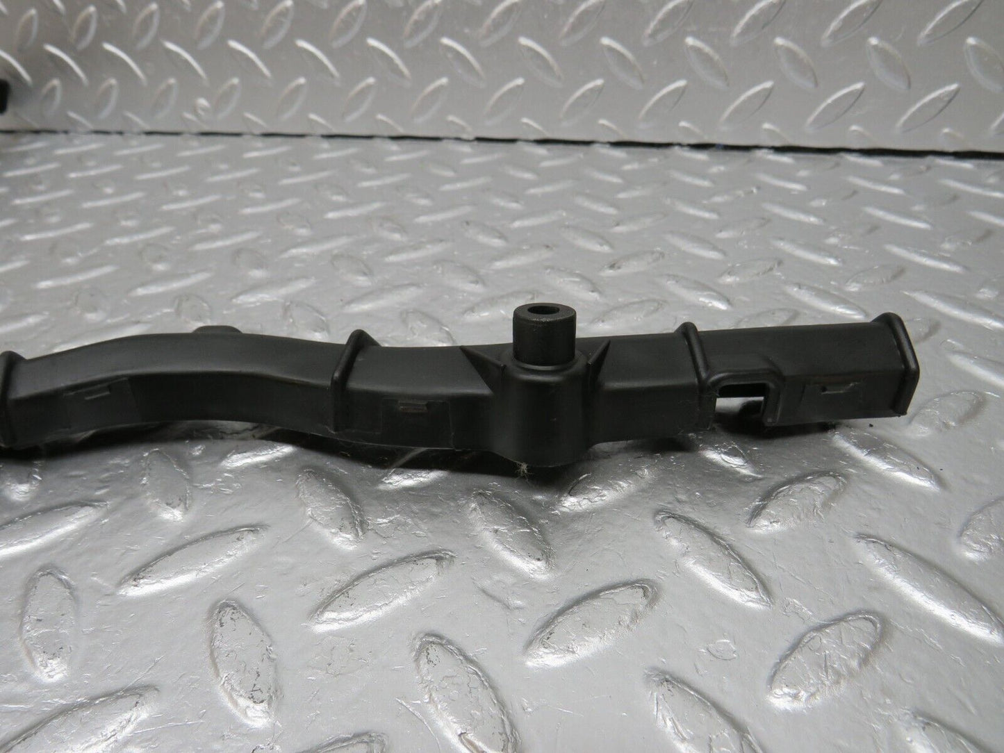 34105 Mercedes-Benz W124 260E Engine Wire Bracket Holder 1031590213