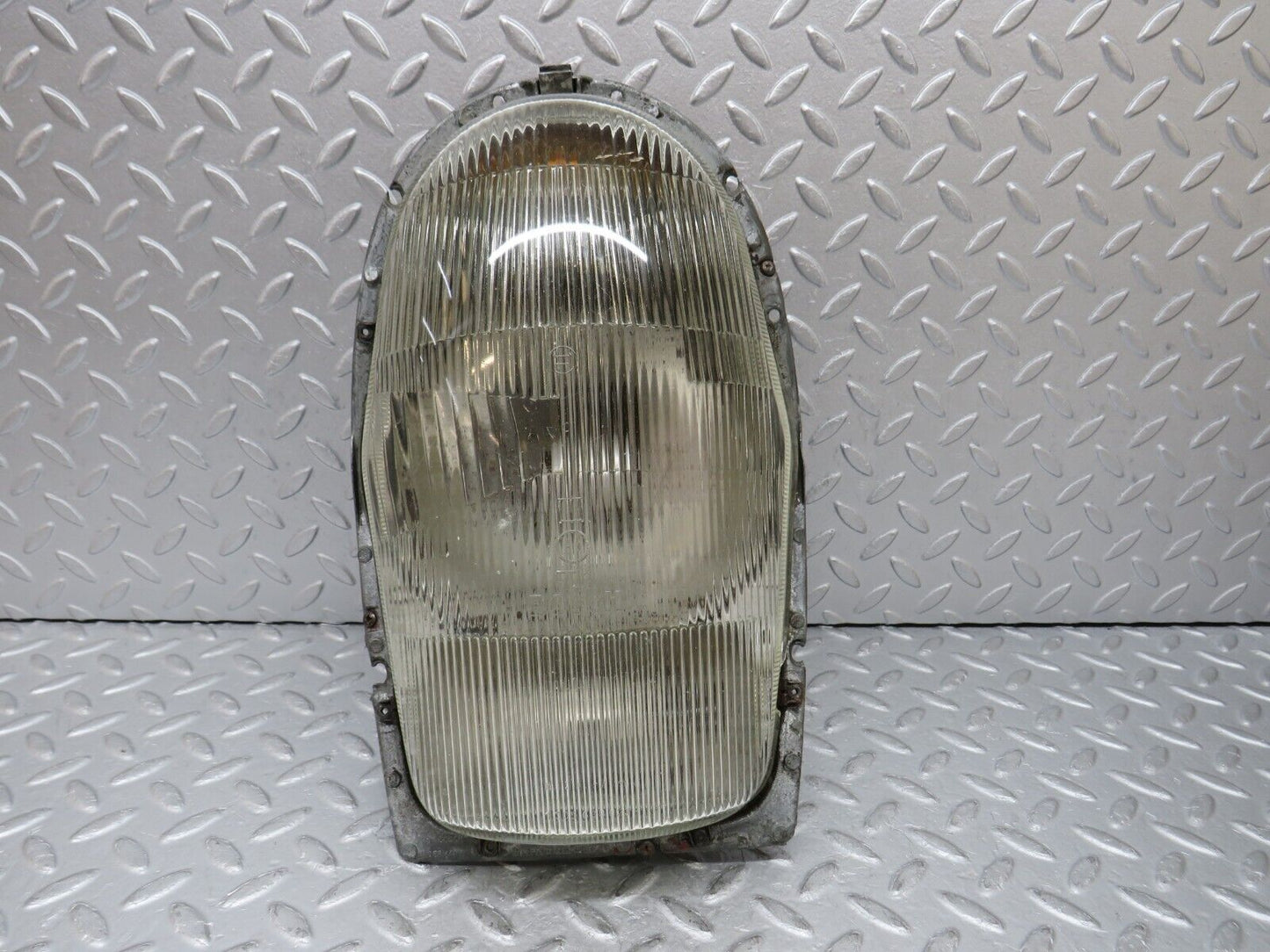 35863 Mercedes-Benz W108 Headlight Bosch 1305630023