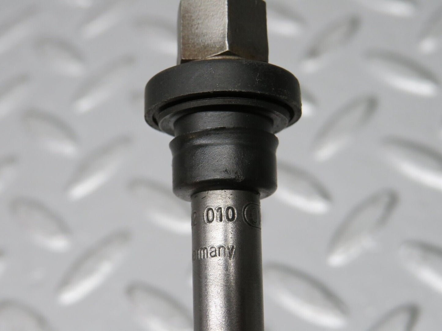 32704 Mercedes-Benz S124 300TE Wagon Fuel Injector Bosch 0437502010