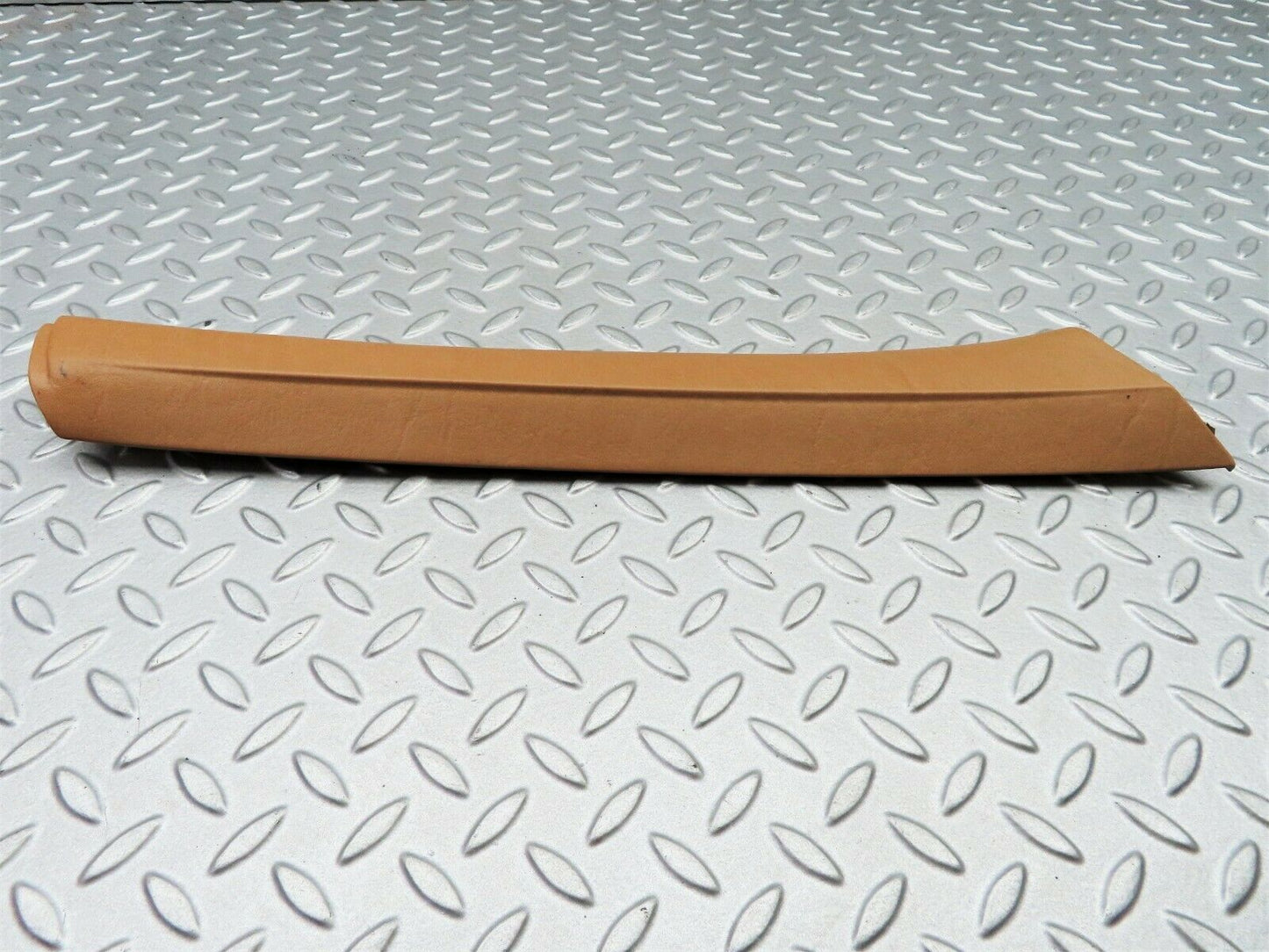 5672 Mercedes-Benz W123 200 A Pillar Cover Right Side