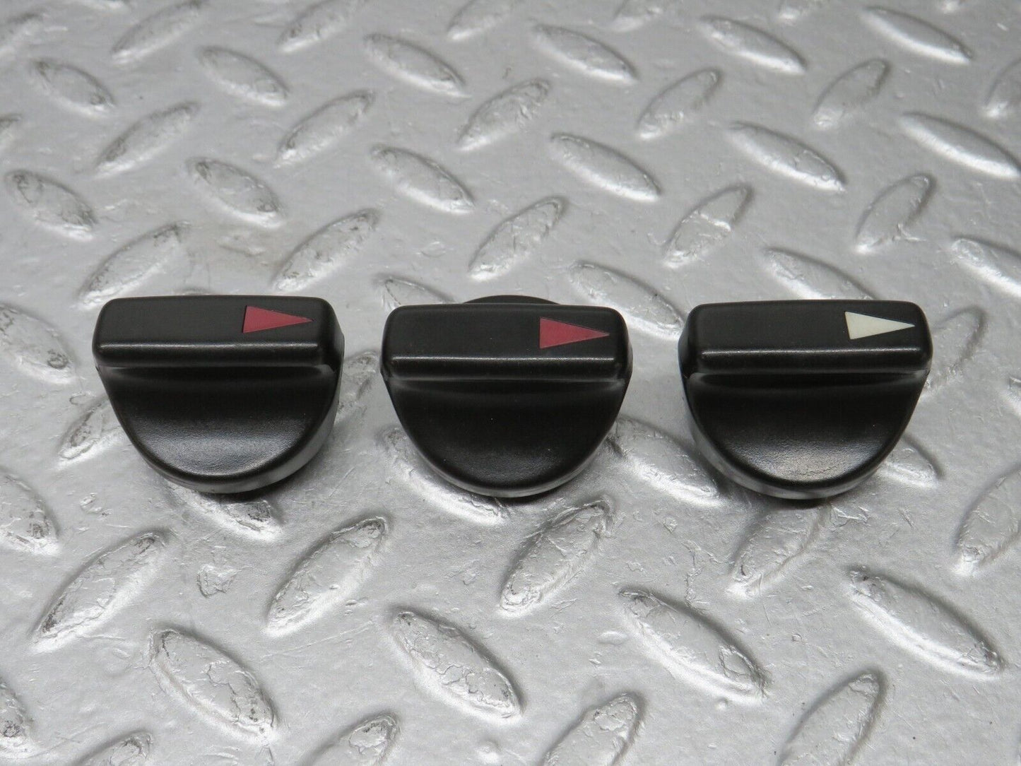 36706 Mercedes-Benz W201 190E 2.0L Heater Control Knob Set