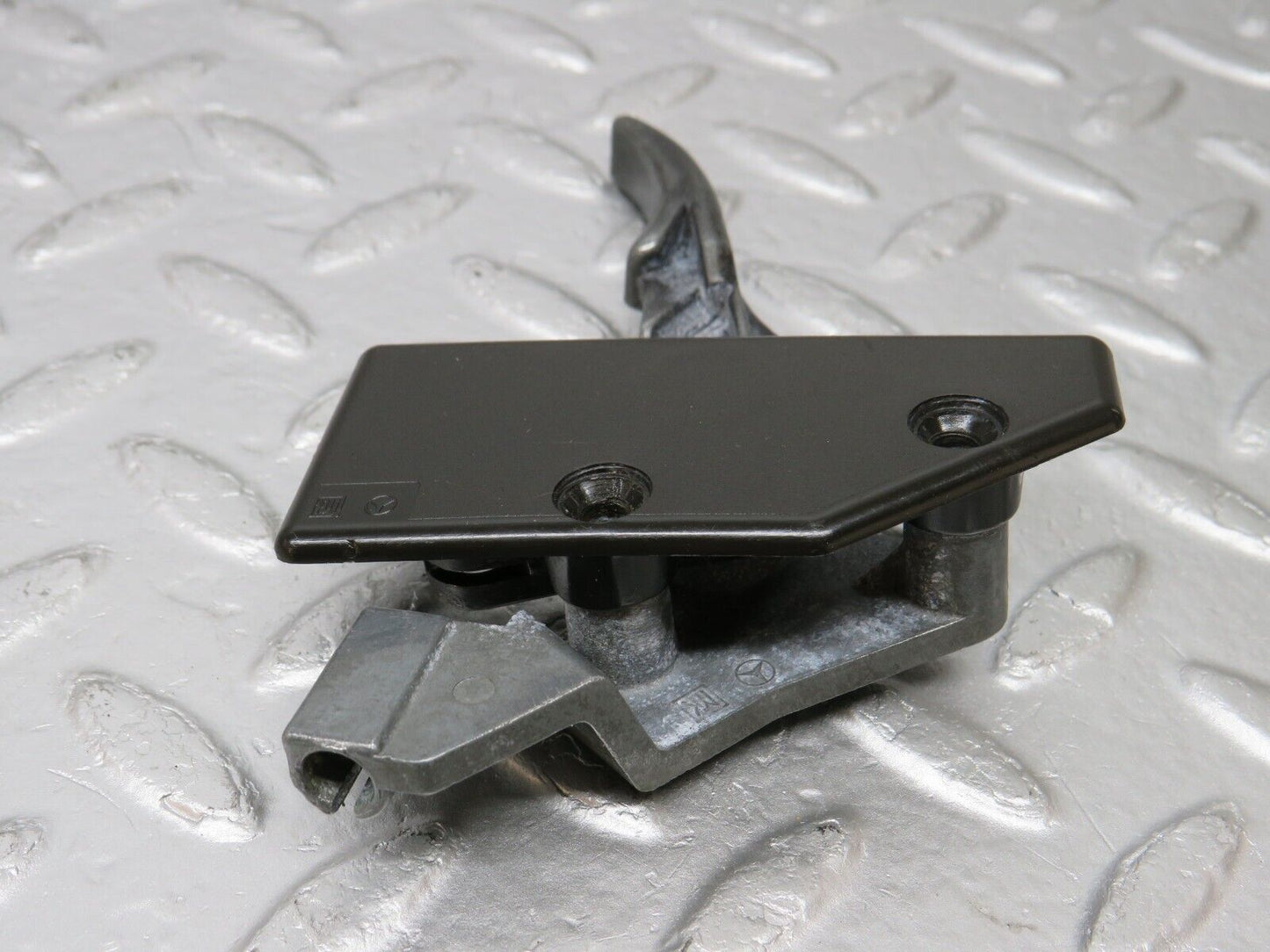 34417 Mercedes-Benz C126 380SEC Coupe Hood Opener Bonnet Opener