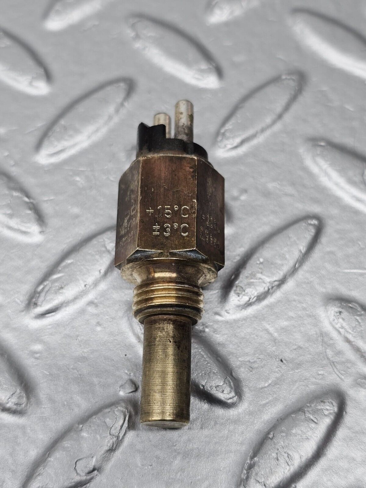 40786 Mercedes-Benz W123 280E Temperature Switch VDO 36/2/19
